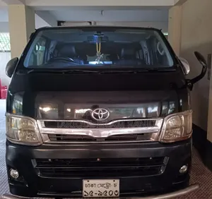 Toyota HiAce 2012 Black