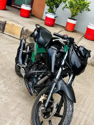TVS Apache 160 4V 2019 Black