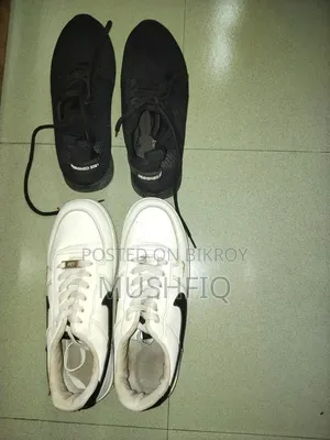 Sneakers Shoe