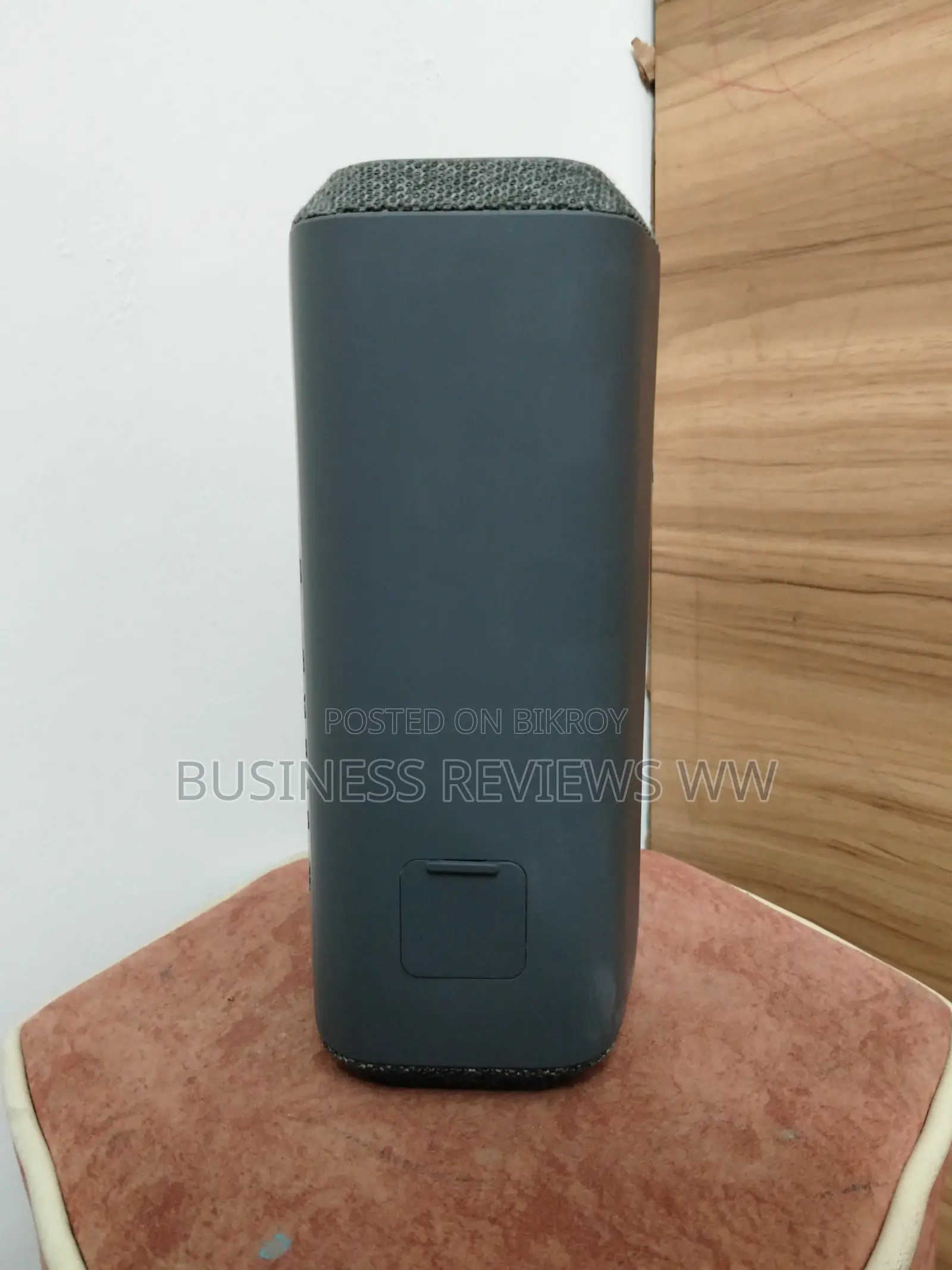 Sony SRS-XE300 | Portable Wireless Bluetooth Speaker in Gray/Black