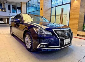 Toyota Crown 2016 Blue