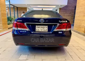 Toyota Crown 2016 Blue