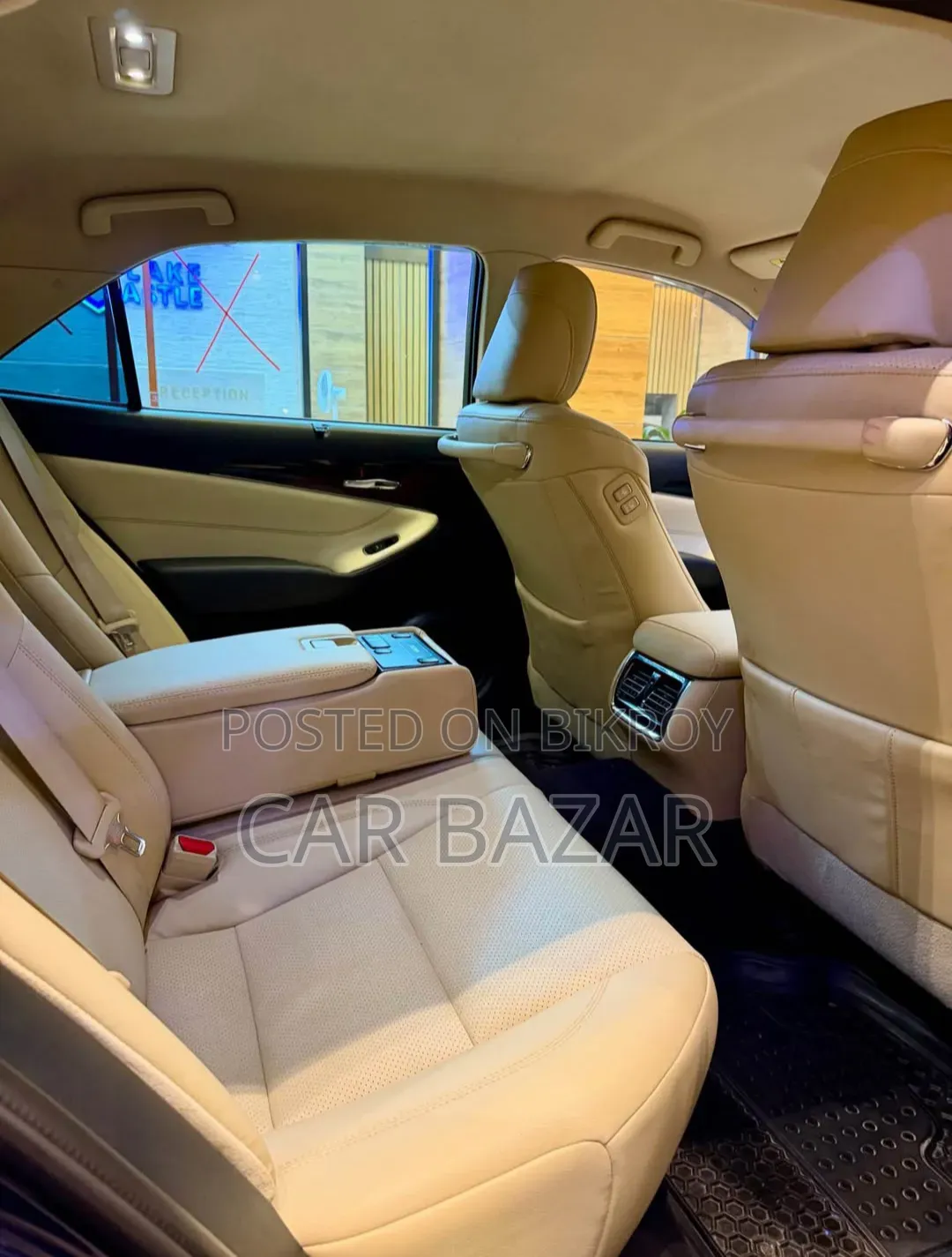 Toyota Crown 2016 Blue