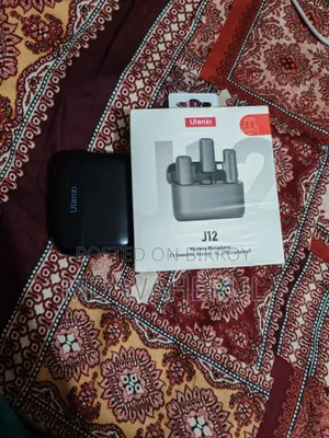 উলানজি জে১২ মাইক্রোফোন