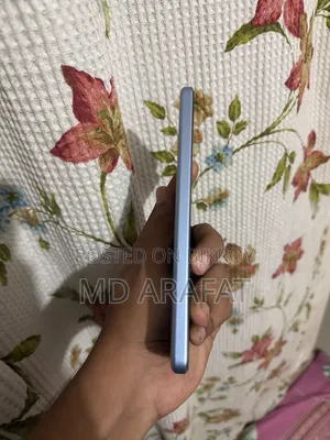 iQOO 256 GB Blue