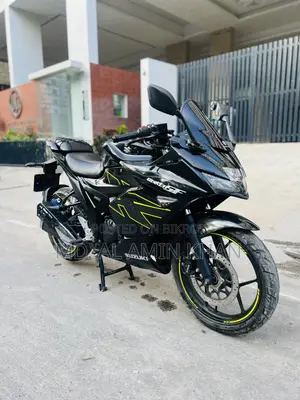 সুজুকি জিক্সার এসএফ ২০২৩ ব্ল্যাক