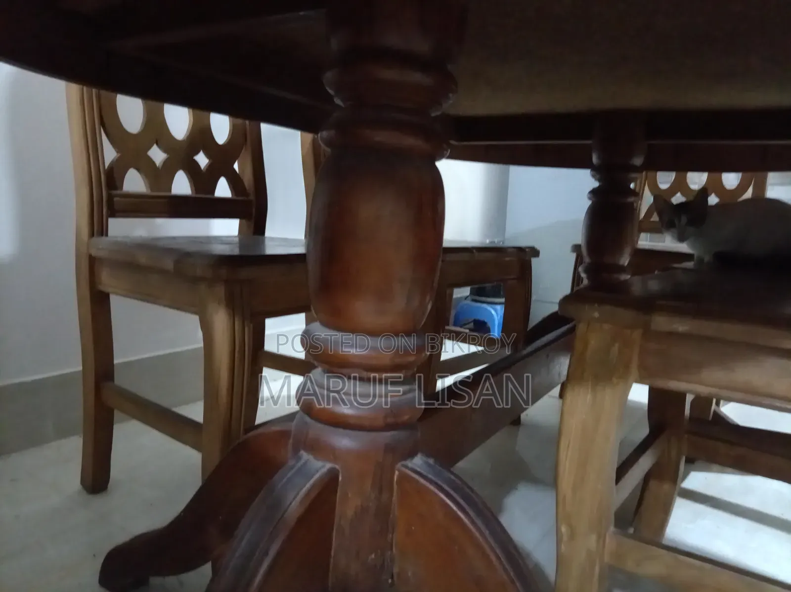 সেগুন কাঠের ডাইনিং টেবিল