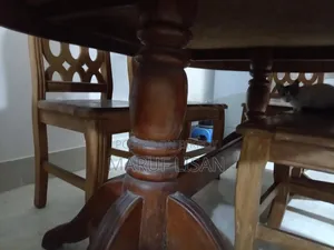 সেগুন কাঠের ডাইনিং টেবিল