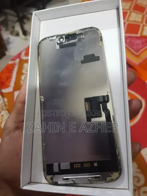 iPhone 16 Pro Original Set Opened Display