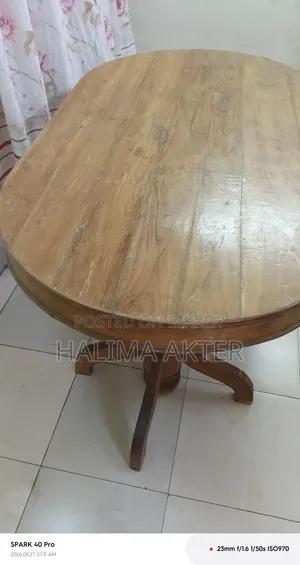 সেগুন কাঠের তৈরি ডাইনিং টেবিল(চেয়ার ছাড়া)