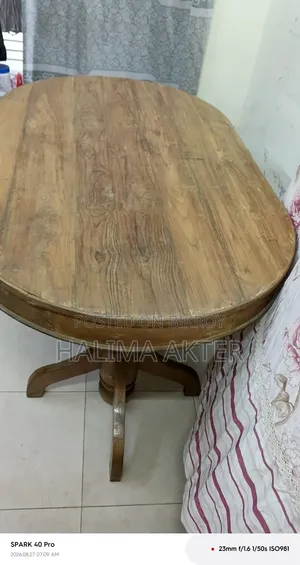 সেগুন কাঠের তৈরি ডাইনিং টেবিল(চেয়ার ছাড়া)
