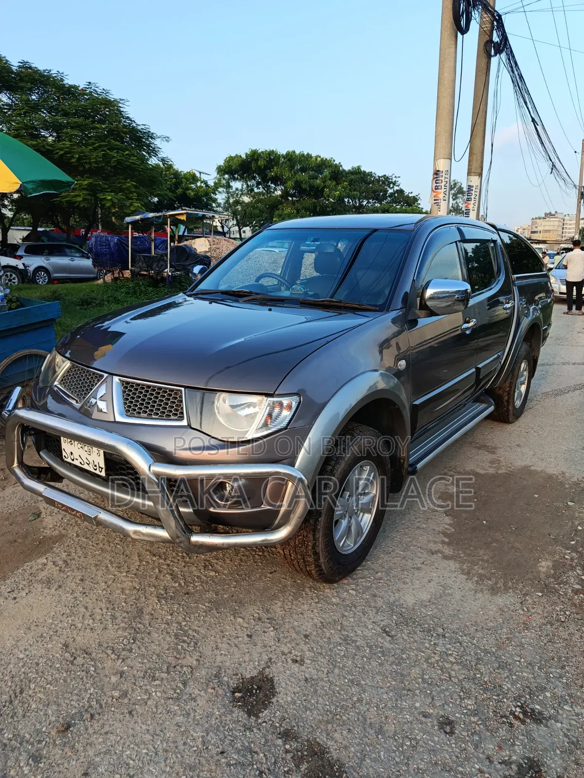 Mitsubishi L200 2011 Gray