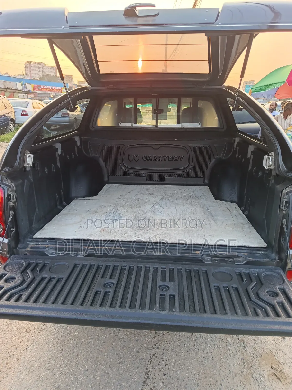 Mitsubishi L200 2011 Gray