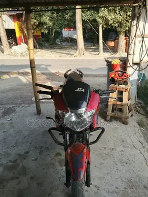 TVS Apache RTR 160 2V 2015 Red