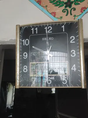 দেওয়াল ঘড়ি
