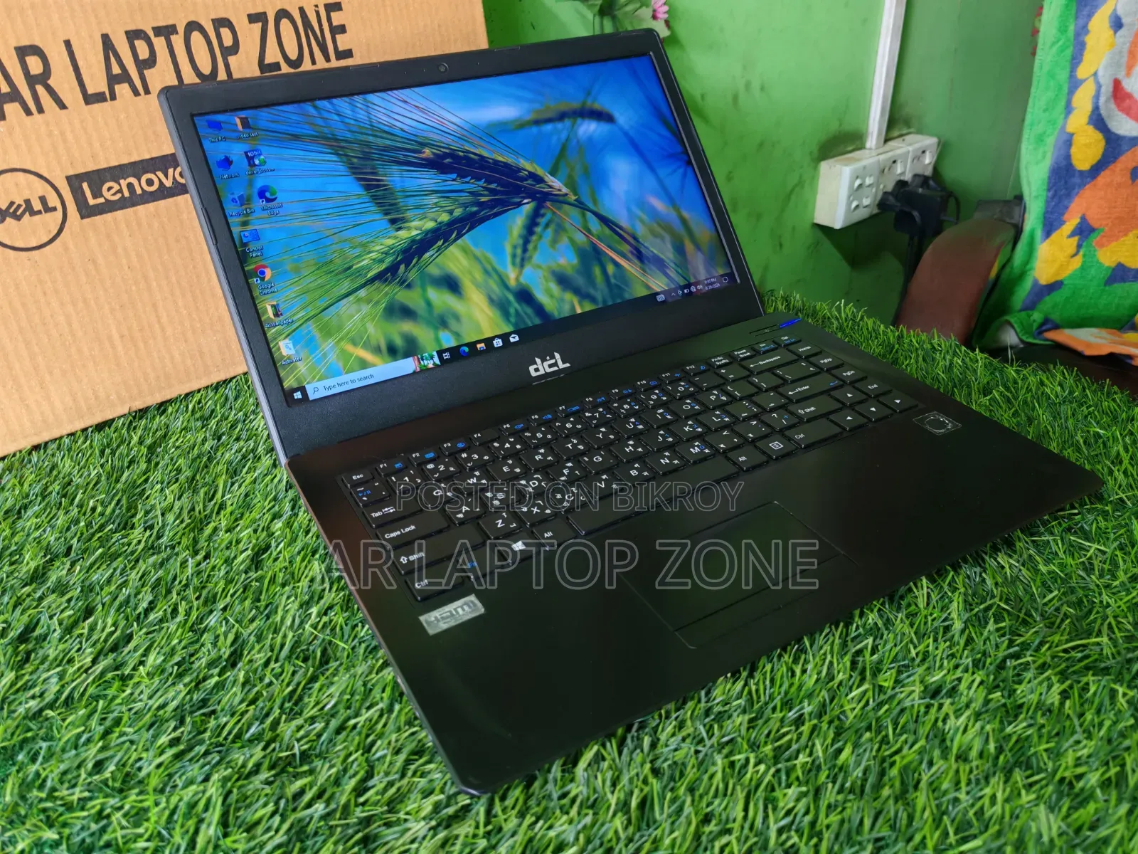 Laptop 8GB Intel Core i7 SSD 128GB
