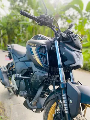 Yamaha FZS V4 2025 Black