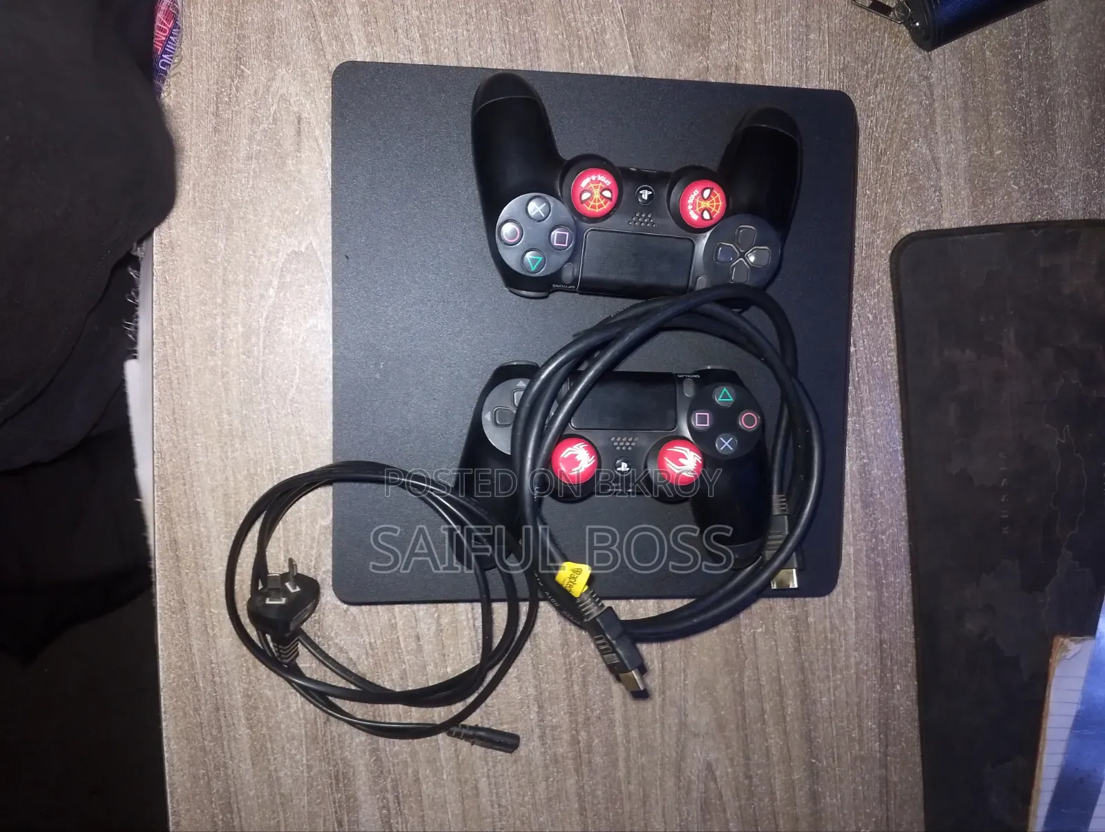 Ps4 একবারে নতুন বেশি দিন ব্যবহার করা হয় নাই।