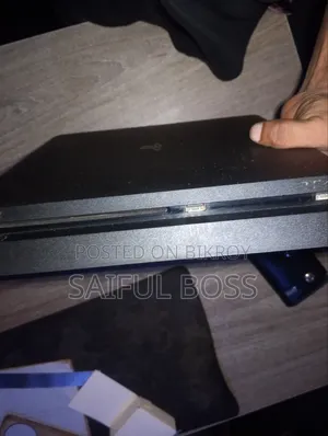 Ps4 একবারে নতুন বেশি দিন ব্যবহার করা হয় নাই।