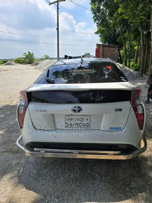 Toyota Prius 2018 Pearl