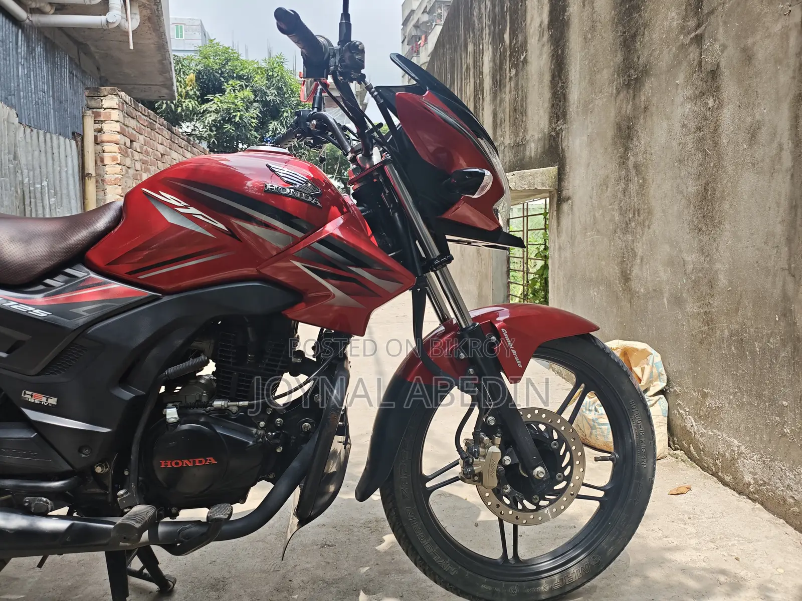 Honda CB 2023 Red