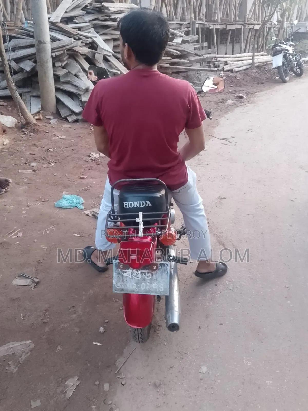 Honda 2003 Red