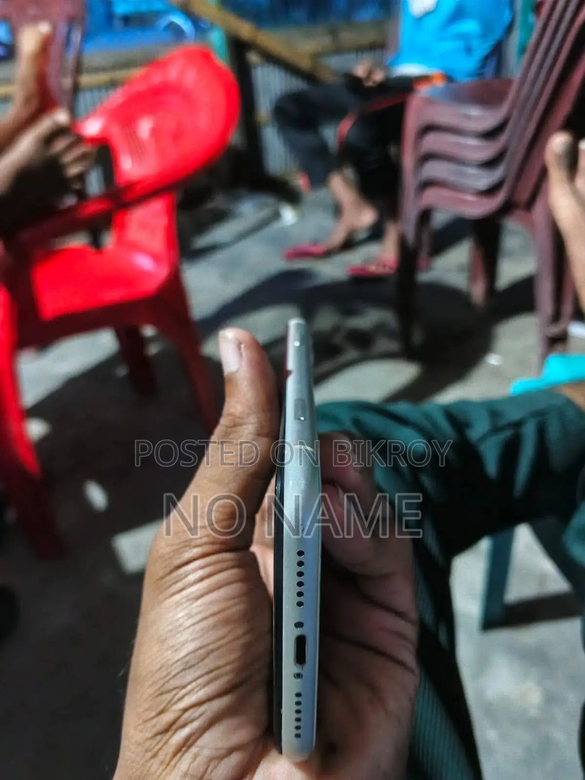 অ্যাপল আইফোন ১১ ৬৪ জিবি সাদা