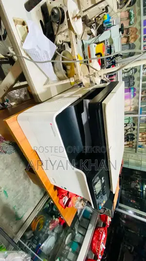 তোশিবা ২৫২৩এ প্রিন্টার - ফুল ফ্রেশ, টোনারসহ, জরুরি বিক্রি