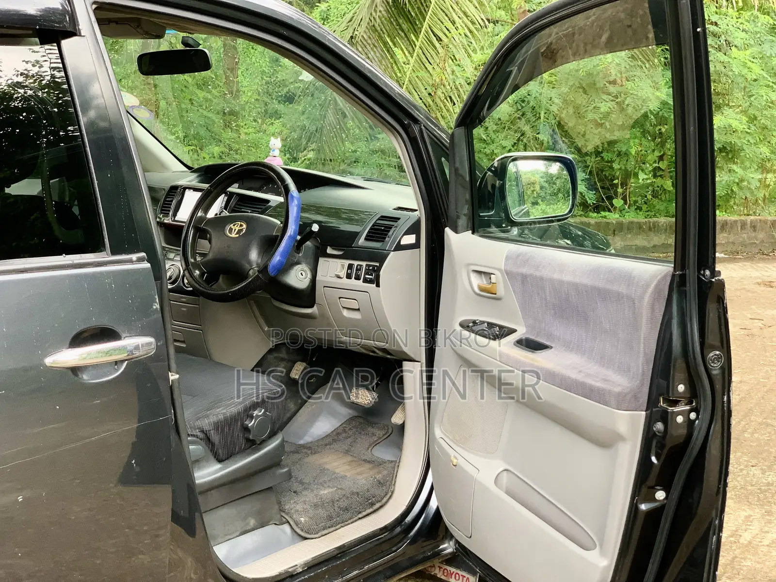 Toyota Noah 2.0 FWD (8 Seater) 2004 Gray