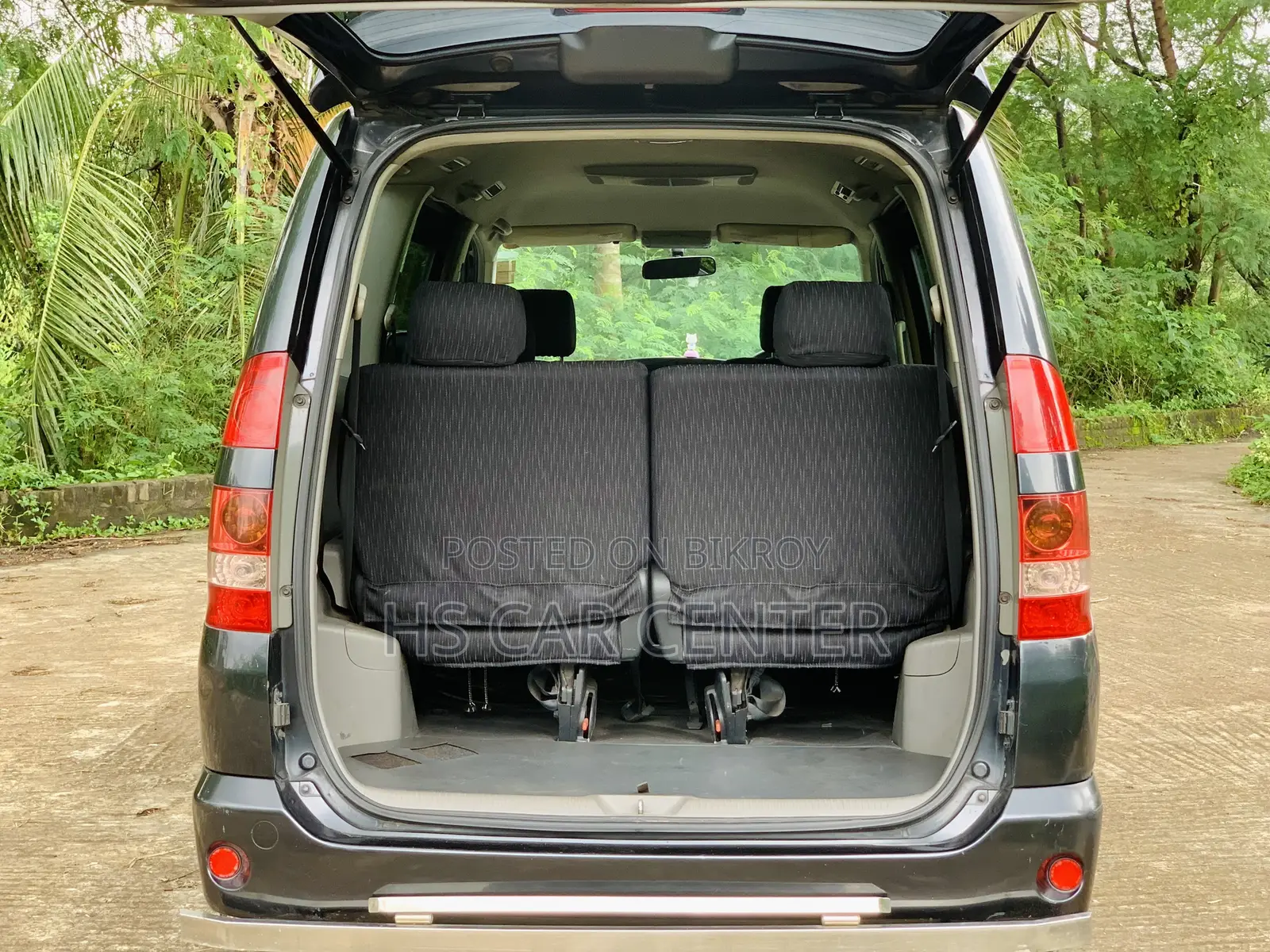 Toyota Noah 2.0 FWD (8 Seater) 2004 Gray