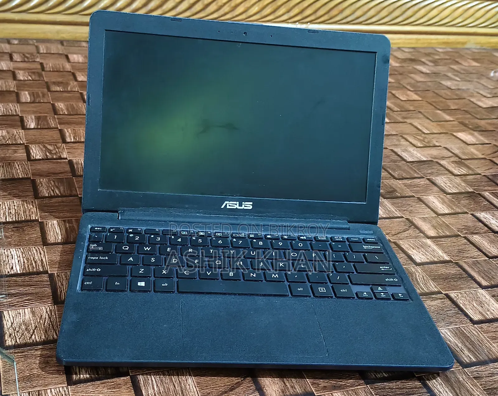 Laptop Asus E203MA 4GB Intel Pentium HDD 320GB