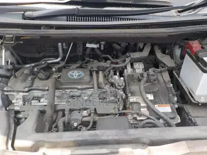 Toyota Voxy 2023 Pearl
