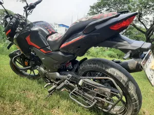 Hero Hunk 2022 Black