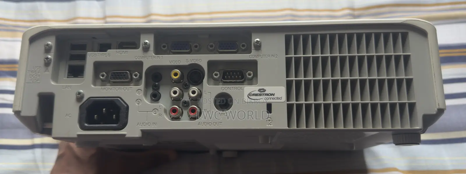 Hitachi Projector