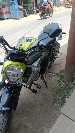 Suzuki GSX-F 2026 Silver