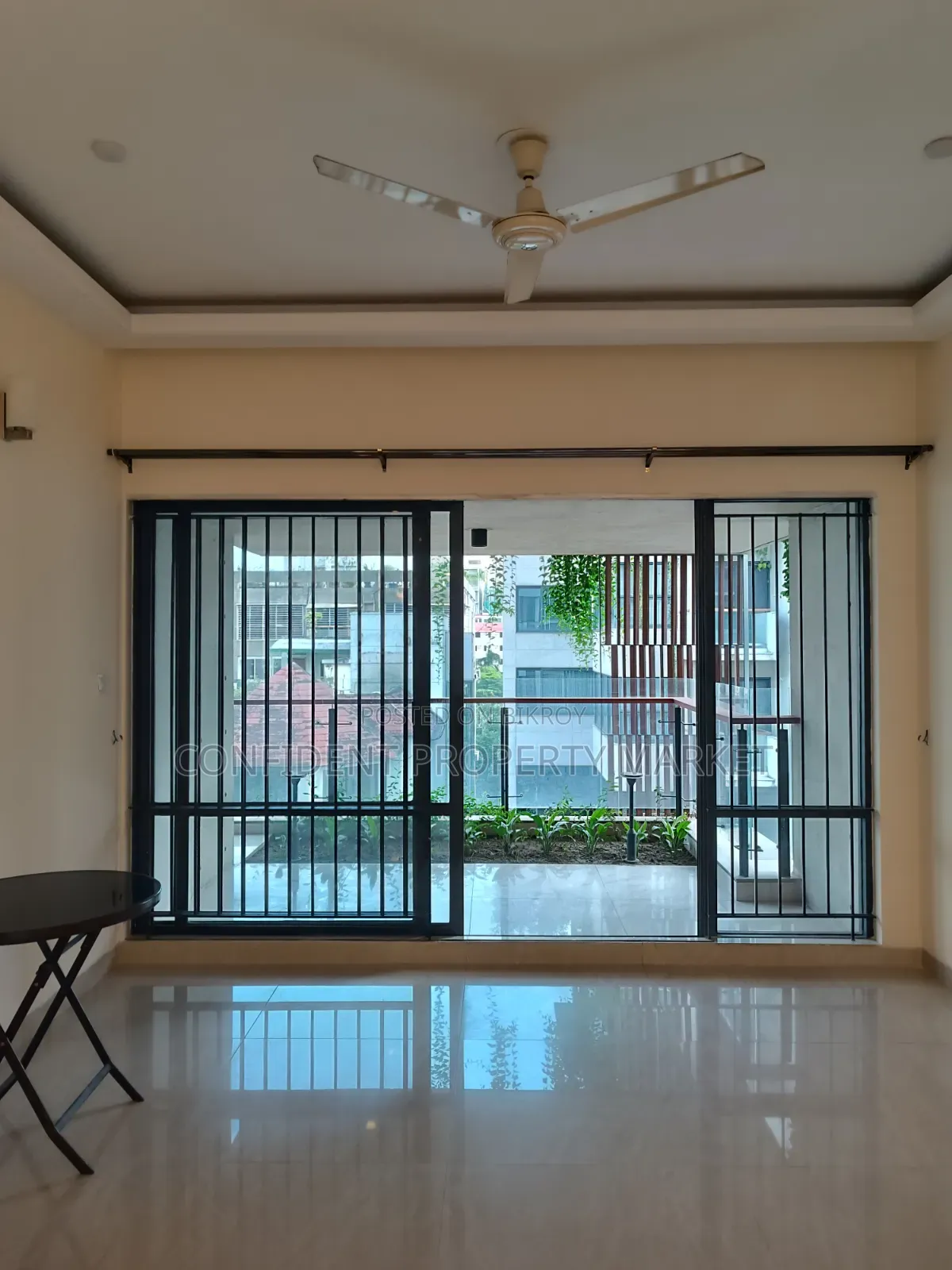 3bdrm Apartment in Baridhara for rent