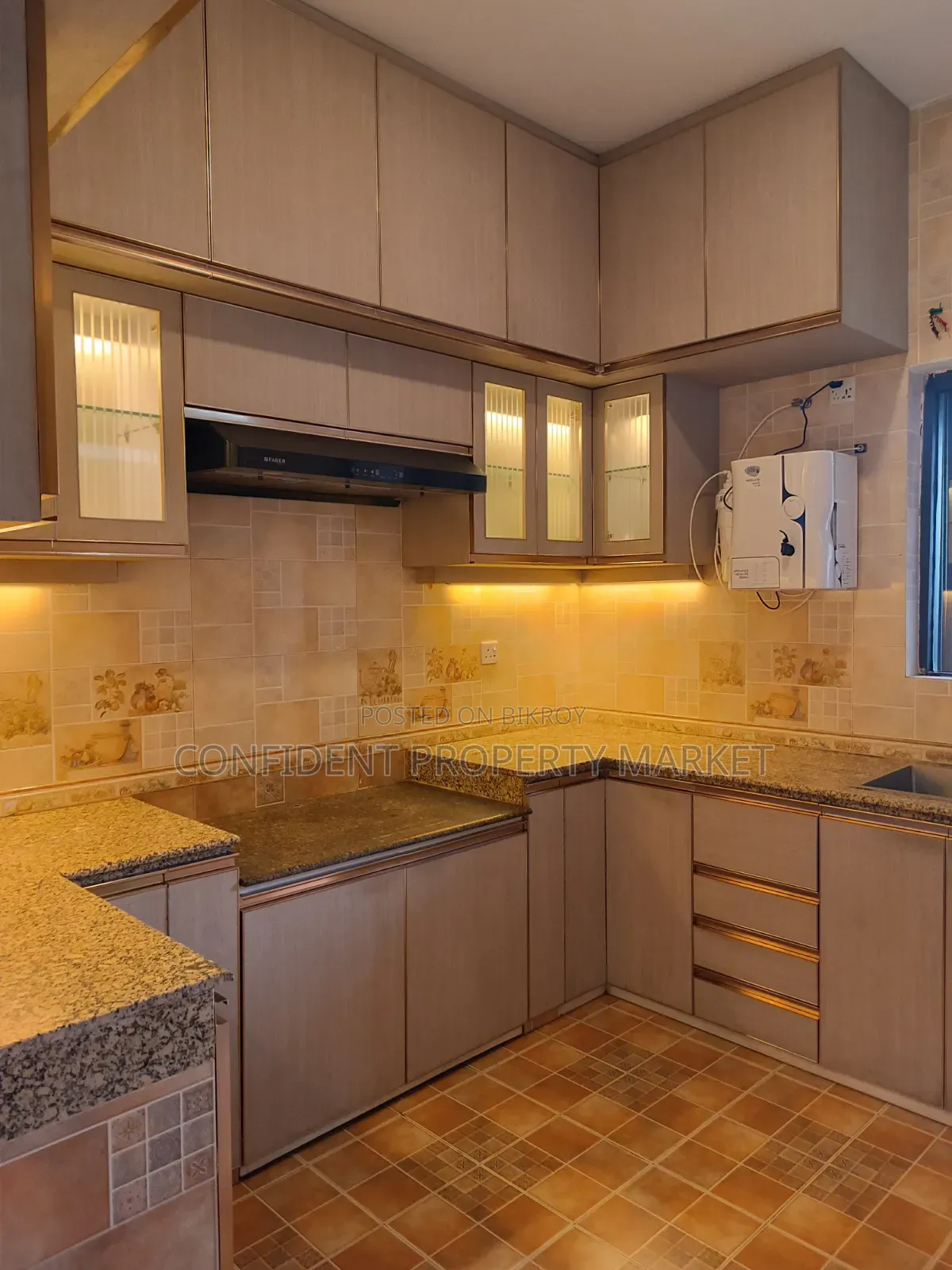 3bdrm Apartment in Baridhara for rent