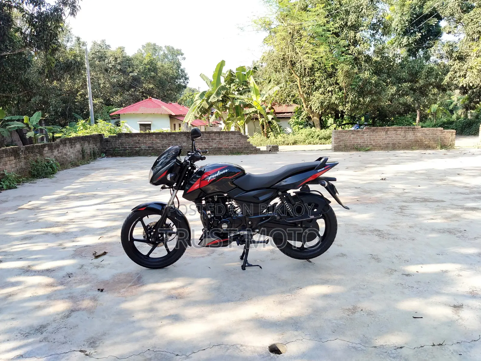 Bajaj Pulsar 150 2025 Black