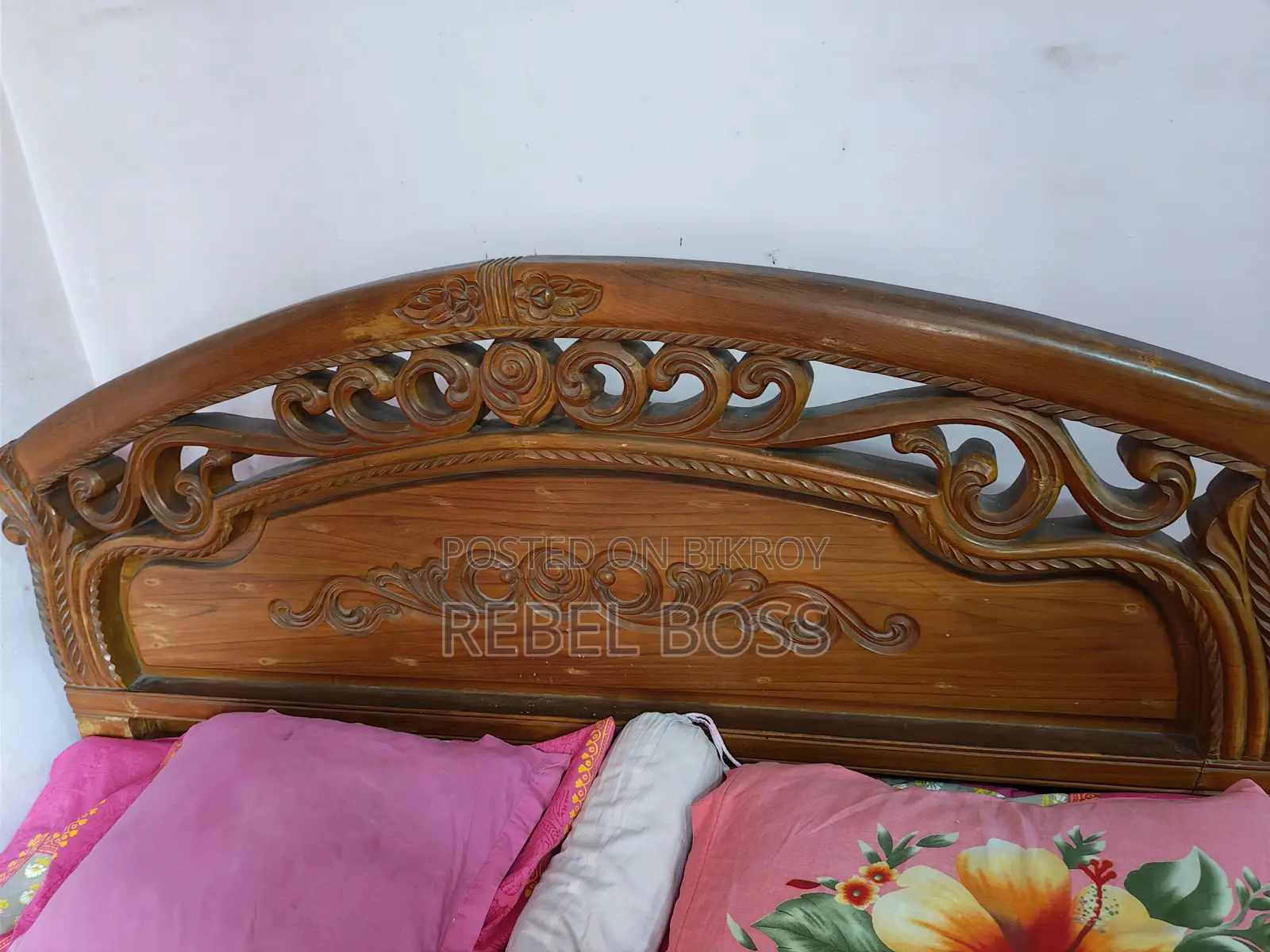 খাট+তোষক +জাজিম ৭৯ ইঞ্চ বাই ৬০ ইঞ্চ ( অরজিনাল সেগুন কাঠ ঘরে বানানো)