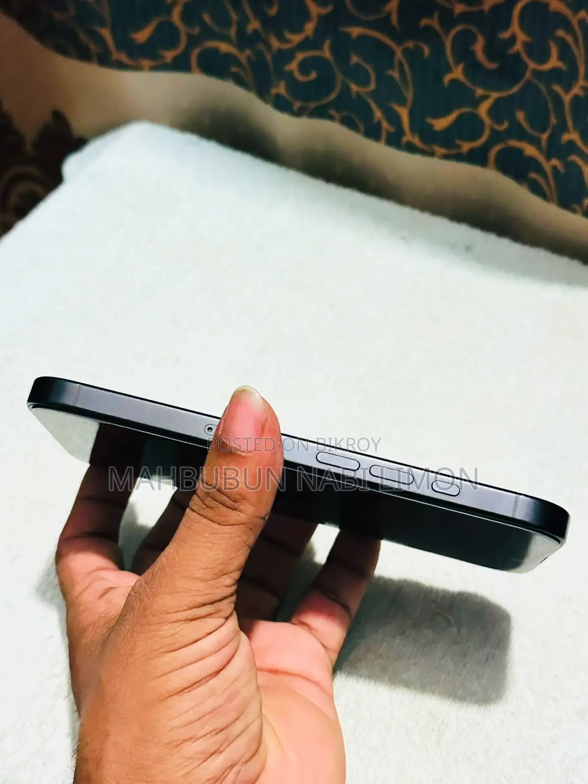 অ্যাপল আইফোন ১৬ প্রো ১২৮ জিবি কালো