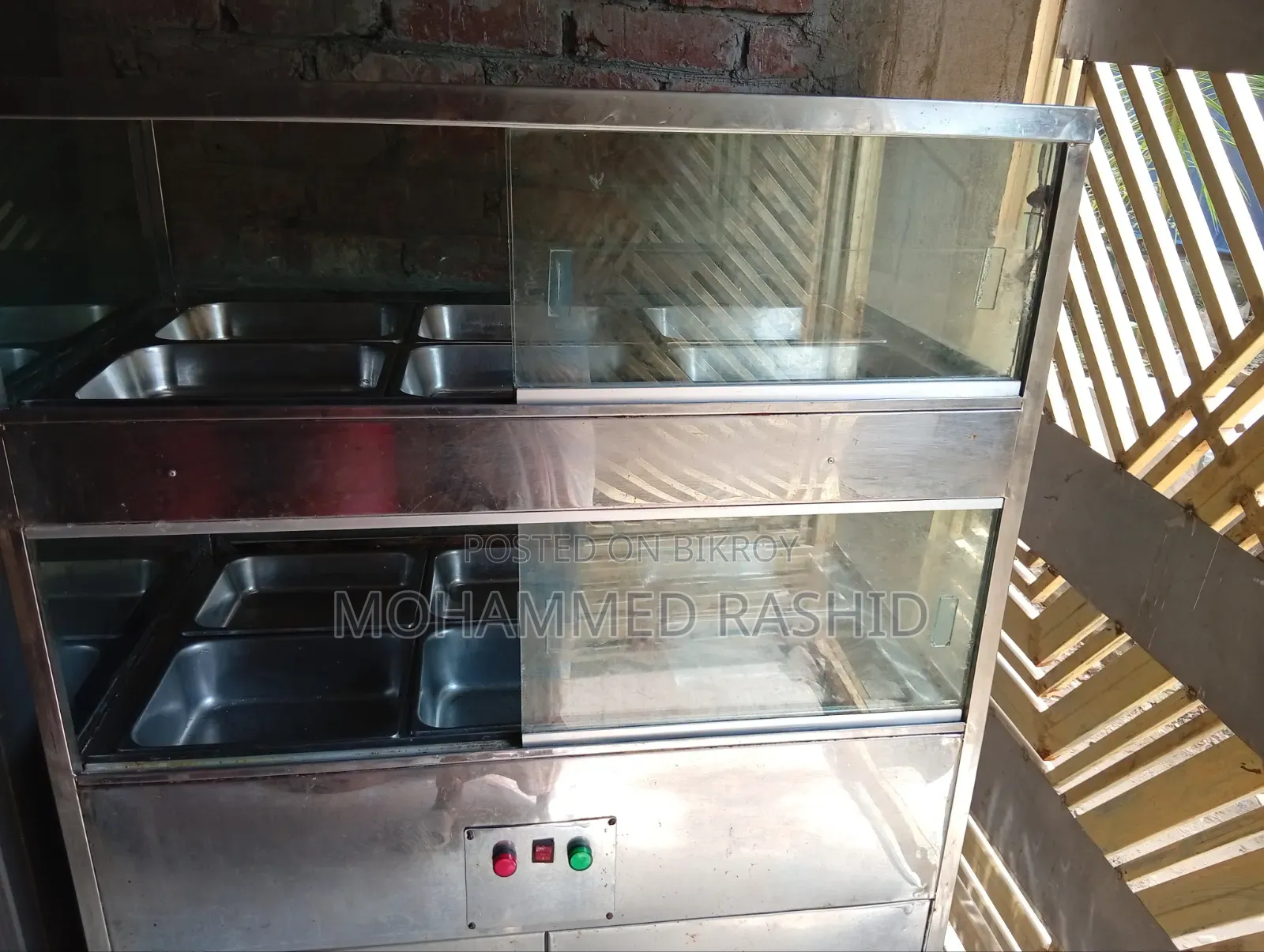 হোটেলের মালামাল বিক্রি