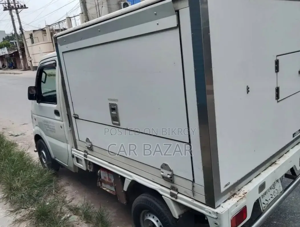 Suzuki Freezer Van 2010 Japanese