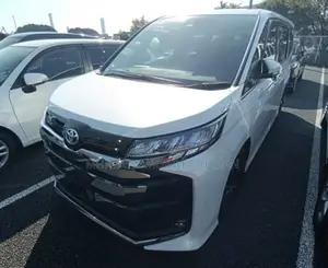 Toyota Noah 2022 Pearl