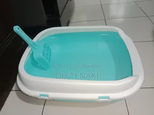 Cat Jhuri,Litter Box, 1.5 Kg + Mixed Cat Food