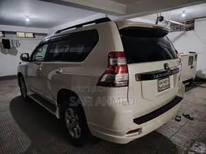 Toyota Land Cruiser Prado 2014 Pearl