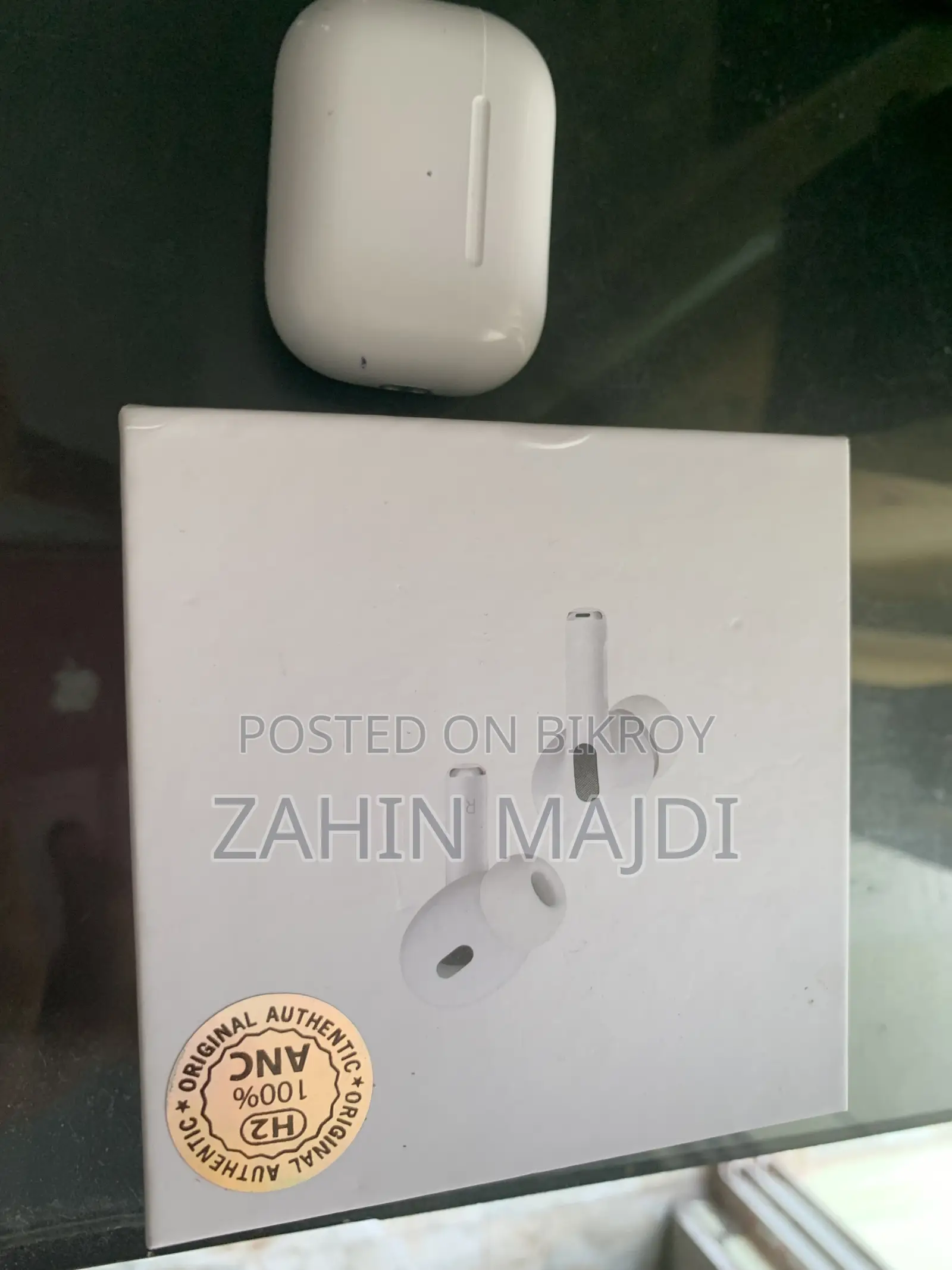Apple Earbuds Pro