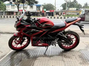 Honda CBR 2021 Red