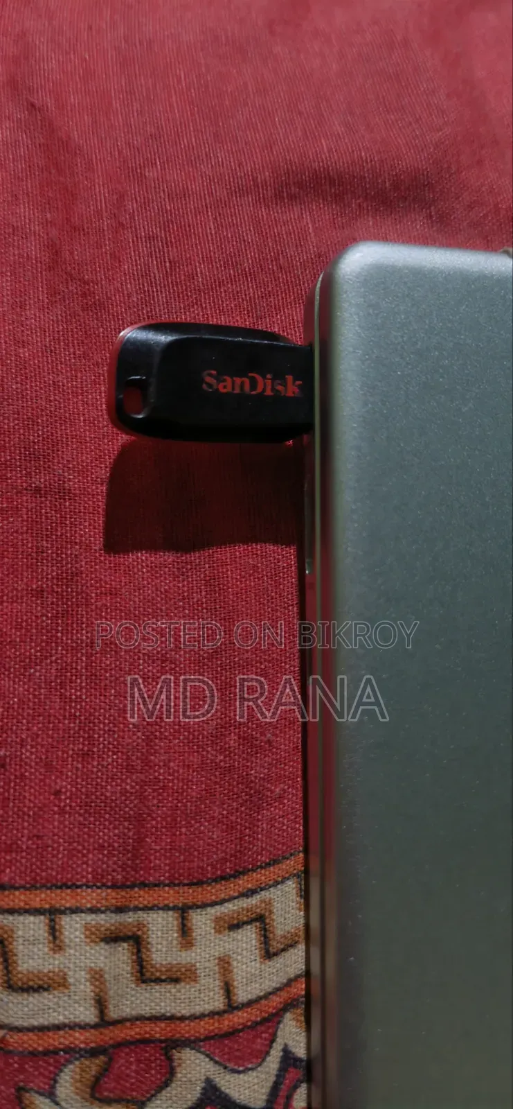 SanDisk Cruzer Blade 64GB USB Flash Drive