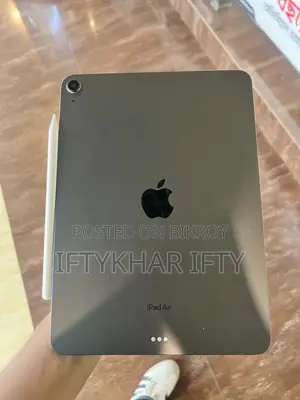 Apple iPad 5 (2022) 64 GB Gray