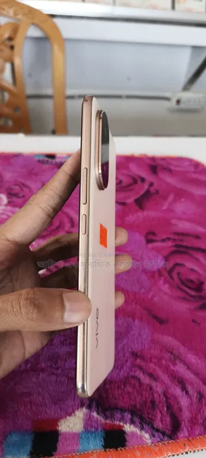 Vivo V60e 128 GB White